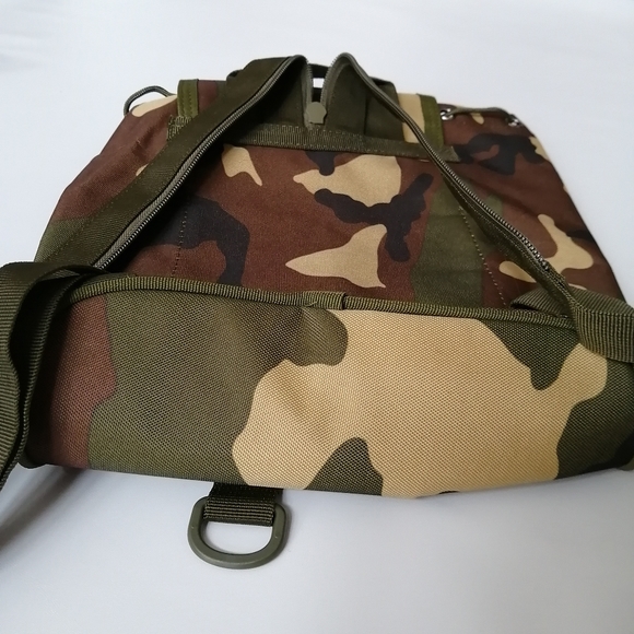 Camo Mini Backpack NWOT - Picture 11 of 13
